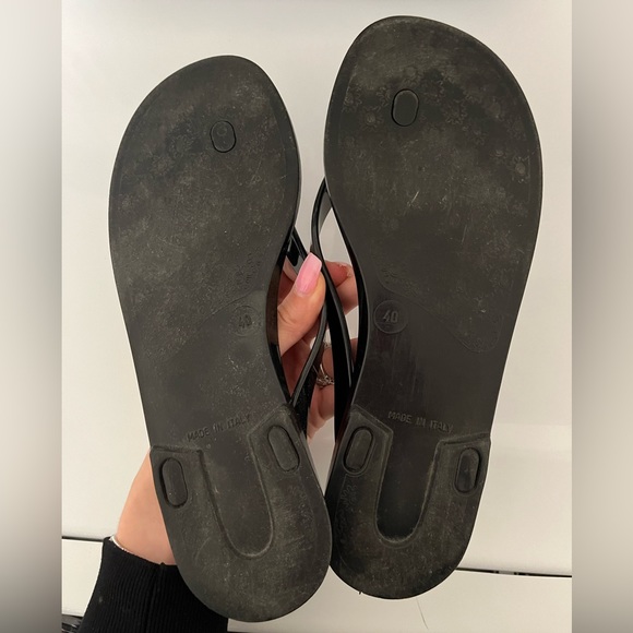 Wishbone black jelly flip flops sandals - Picture 2 of 2